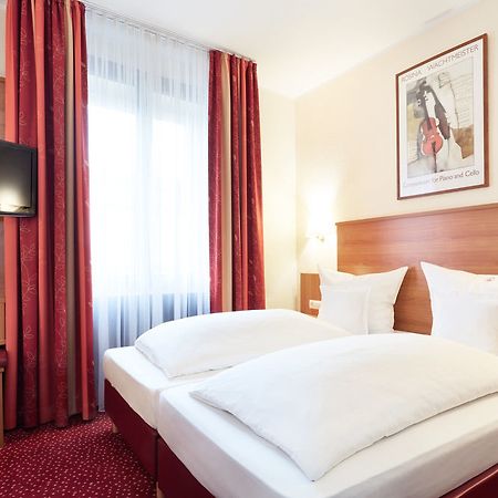 Doria Hotel Dusseldorf Exterior photo