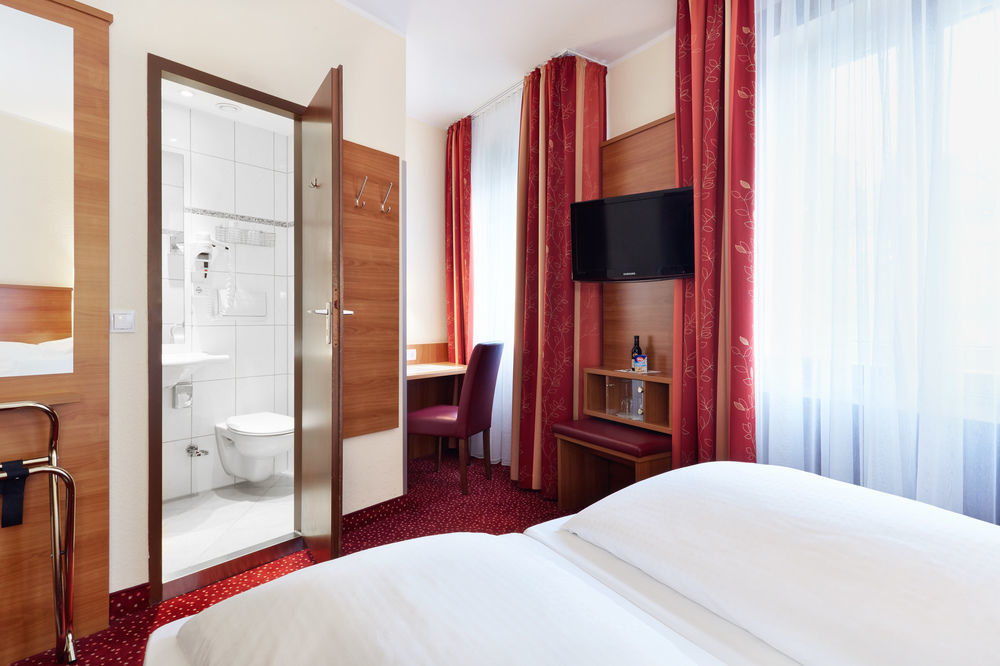 Doria Hotel Dusseldorf Exterior photo